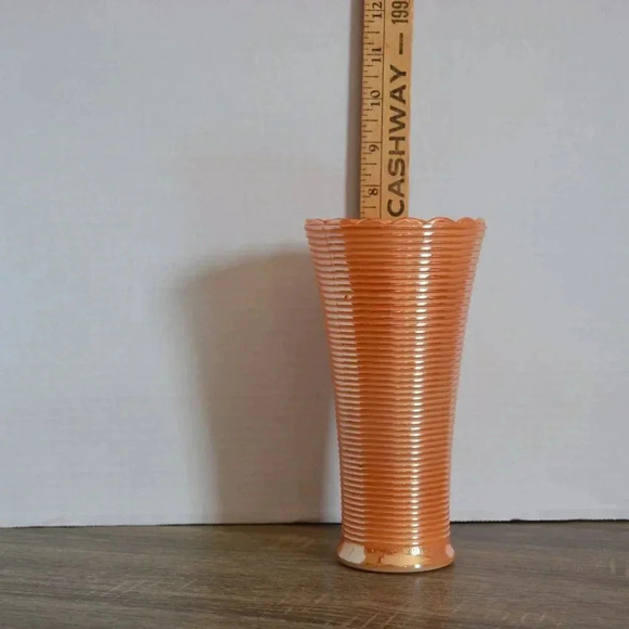 Vtg  Peach Luster Vase - Picture 5 of 7